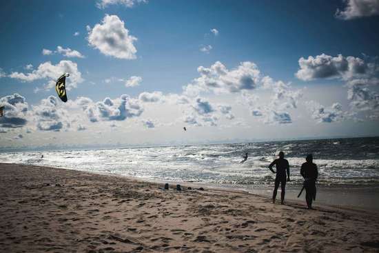 Have lessons from a qualified kite surfing instructor before taking to the sea